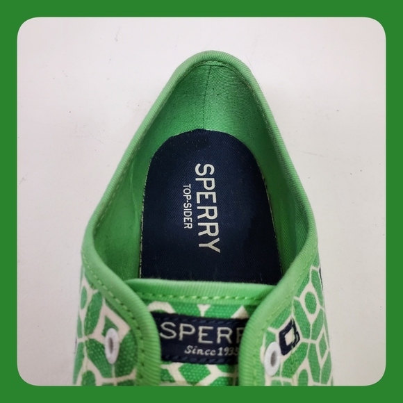 SOLD Sperry slip-on sneakers - Picture 4 of 11